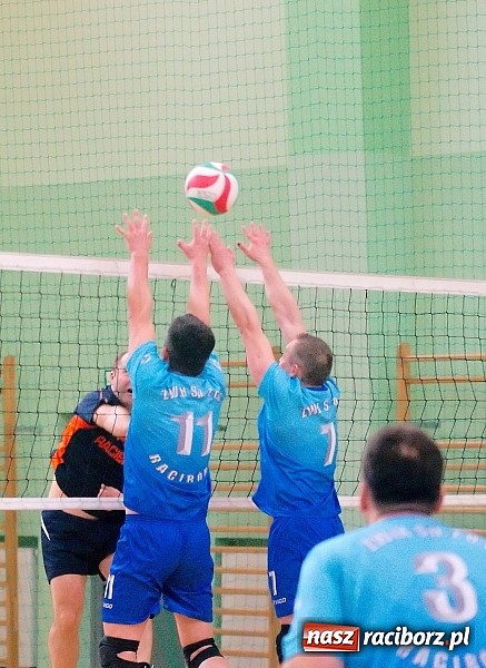 Zdjęcie w galerii na portalu naszraciborz.pl: Sobotnie emocje w siatkówce zakładów pracy. Faworyci nie zawiedli wiadomości z regionu