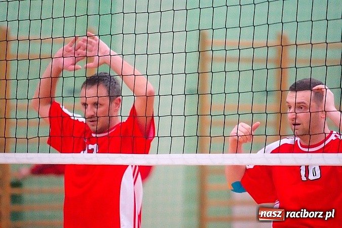 Zdjęcie w galerii na portalu naszraciborz.pl: Sobotnie emocje w siatkówce zakładów pracy. Faworyci nie zawiedli wiadomości z regionu