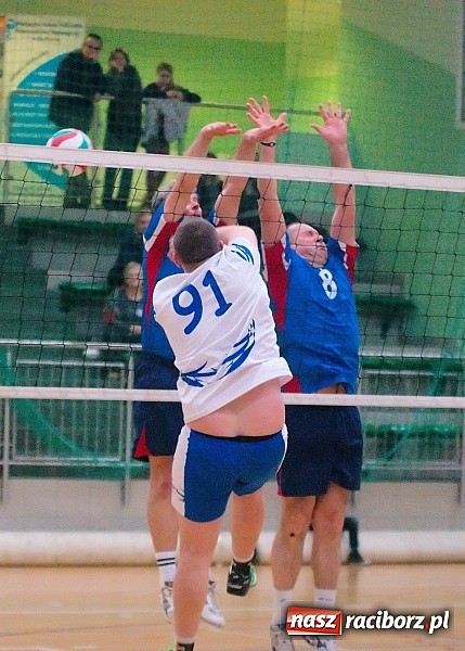 Zdjęcie w galerii na portalu naszraciborz.pl: Sobotnie emocje w siatkówce zakładów pracy. Faworyci nie zawiedli wiadomości z regionu