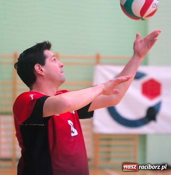 Zdjęcie w galerii na portalu naszraciborz.pl: Sobotnie emocje w siatkówce zakładów pracy. Faworyci nie zawiedli wiadomości z regionu