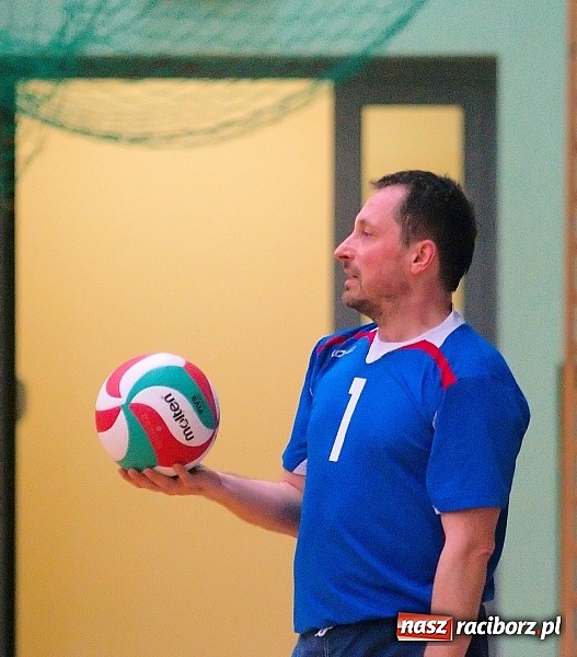 Zdjęcie w galerii na portalu naszraciborz.pl: Sobotnie emocje w siatkówce zakładów pracy. Faworyci nie zawiedli wiadomości z regionu