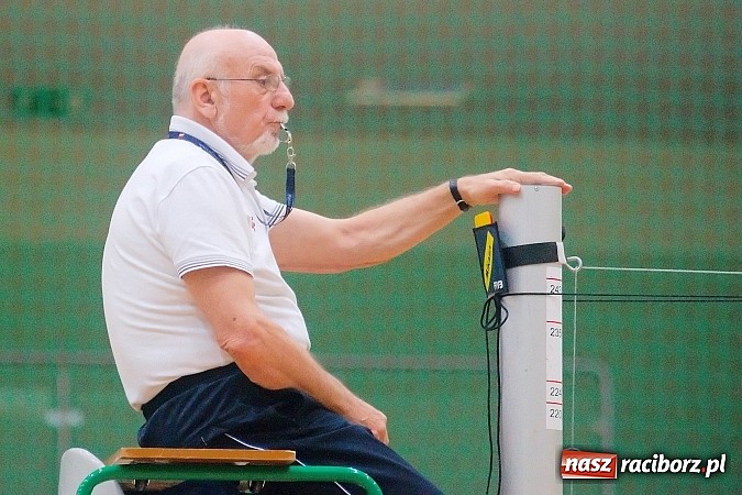 Zdjęcie w galerii na portalu naszraciborz.pl: Sobotnie emocje w siatkówce zakładów pracy. Faworyci nie zawiedli wiadomości z regionu