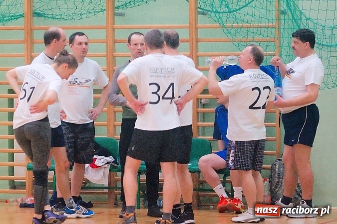 Zdjęcie w galerii na portalu naszraciborz.pl: Sobotnie emocje w siatkówce zakładów pracy. Faworyci nie zawiedli wiadomości z regionu