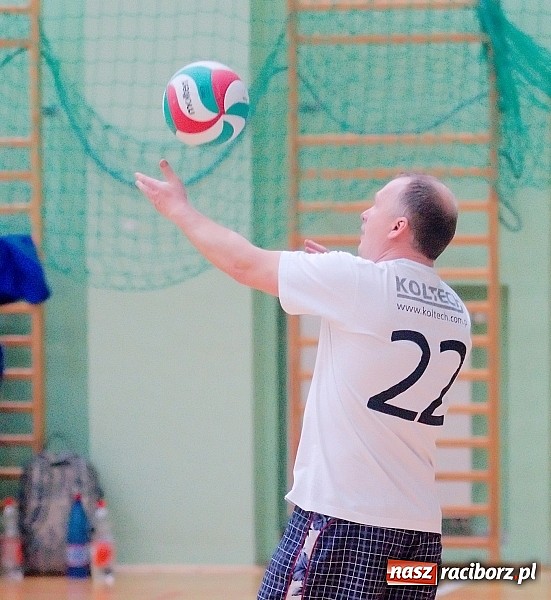 Zdjęcie w galerii na portalu naszraciborz.pl: Sobotnie emocje w siatkówce zakładów pracy. Faworyci nie zawiedli wiadomości z regionu