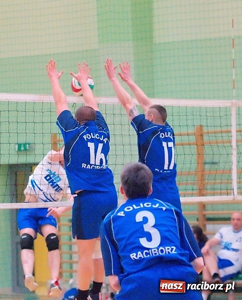 Zdjęcie w galerii na portalu naszraciborz.pl: Sobotnie emocje w siatkówce zakładów pracy. Faworyci nie zawiedli wiadomości z regionu