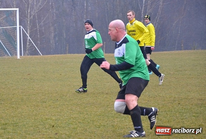 Zdjęcie w galerii na portalu naszraciborz.pl: Koziołki pożarte przez piłkarzy Wilka  wiadomości z regionu