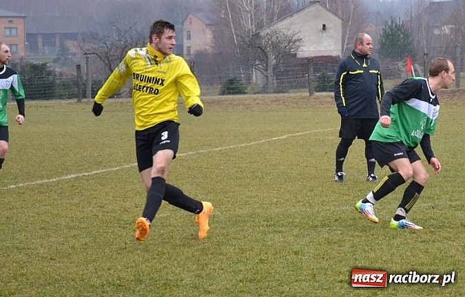 Zdjęcie w galerii na portalu naszraciborz.pl: Koziołki pożarte przez piłkarzy Wilka  wiadomości z regionu