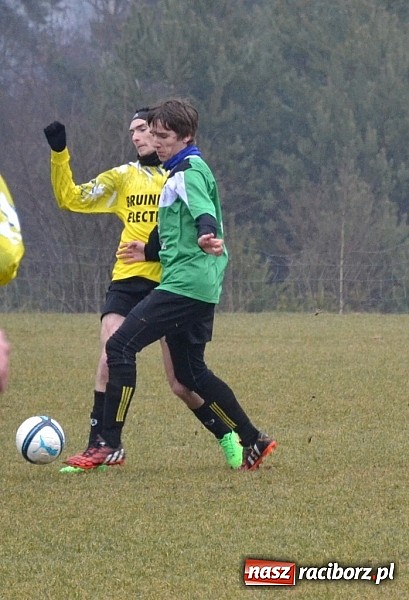 Zdjęcie w galerii na portalu naszraciborz.pl: Koziołki pożarte przez piłkarzy Wilka  wiadomości z regionu