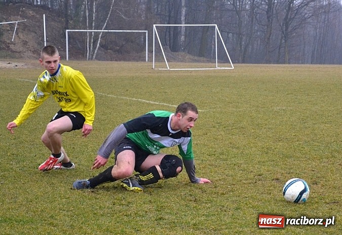 Zdjęcie w galerii na portalu naszraciborz.pl: Koziołki pożarte przez piłkarzy Wilka  wiadomości z regionu