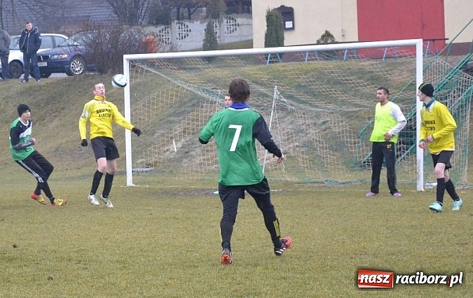 Zdjęcie w galerii na portalu naszraciborz.pl: Koziołki pożarte przez piłkarzy Wilka  wiadomości z regionu