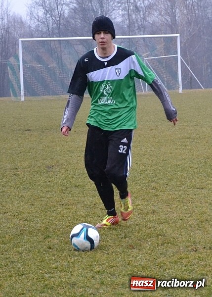 Zdjęcie w galerii na portalu naszraciborz.pl: Koziołki pożarte przez piłkarzy Wilka  wiadomości z regionu