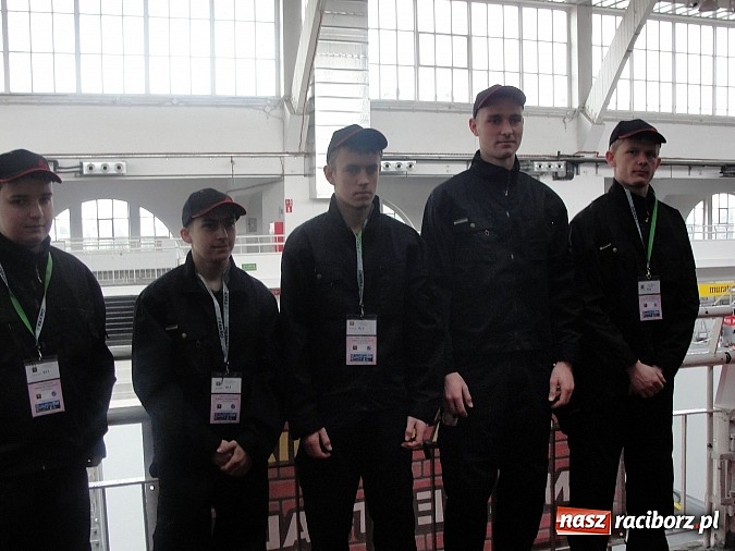 Zdjęcie w galerii na portalu naszraciborz.pl: Raciborska Budowlanka drugą szkołą w Polsce w Turnieju Złota Kielnia wiadomości z regionu