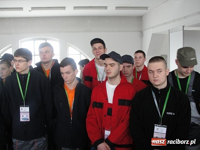 Zdjęcie w galerii na portalu naszraciborz.pl: Raciborska Budowlanka drugą szkołą w Polsce w Turnieju Złota Kielnia wiadomości z regionu