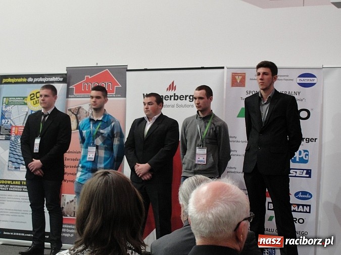 Zdjęcie w galerii na portalu naszraciborz.pl: Raciborska Budowlanka drugą szkołą w Polsce w Turnieju Złota Kielnia wiadomości z regionu