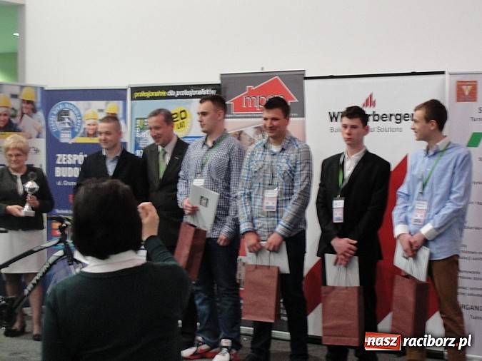 Zdjęcie w galerii na portalu naszraciborz.pl: Raciborska Budowlanka drugą szkołą w Polsce w Turnieju Złota Kielnia wiadomości z regionu