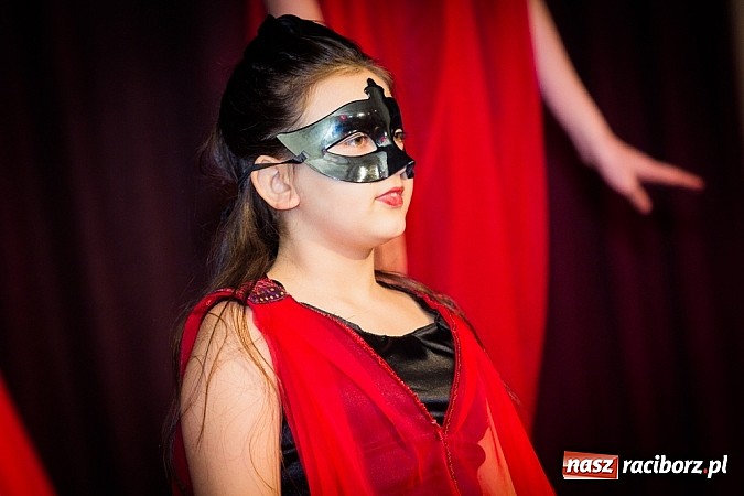 Zdjęcie w galerii na portalu naszraciborz.pl: Kiermasz świąteczny w MOK Krzanowice wiadomości z regionu