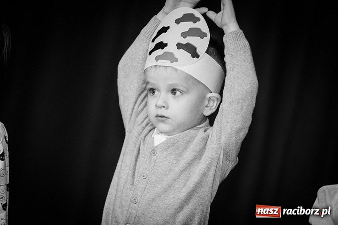 Zdjęcie w galerii na portalu naszraciborz.pl: Kiermasz świąteczny w MOK Krzanowice wiadomości z regionu