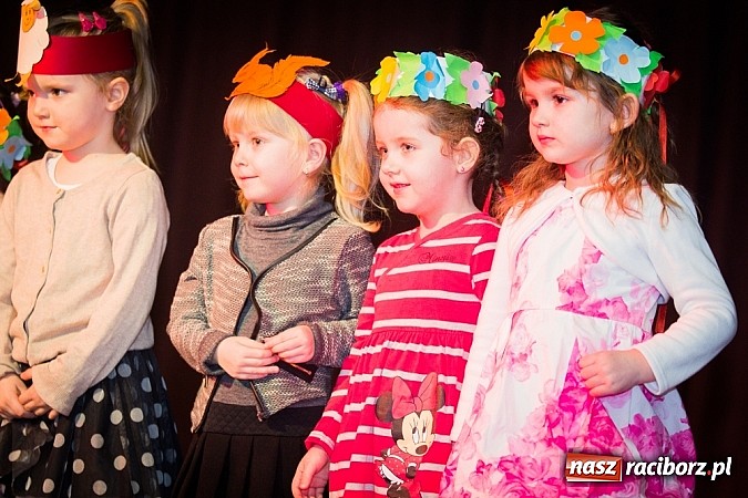 Zdjęcie w galerii na portalu naszraciborz.pl: Kiermasz świąteczny w MOK Krzanowice wiadomości z regionu