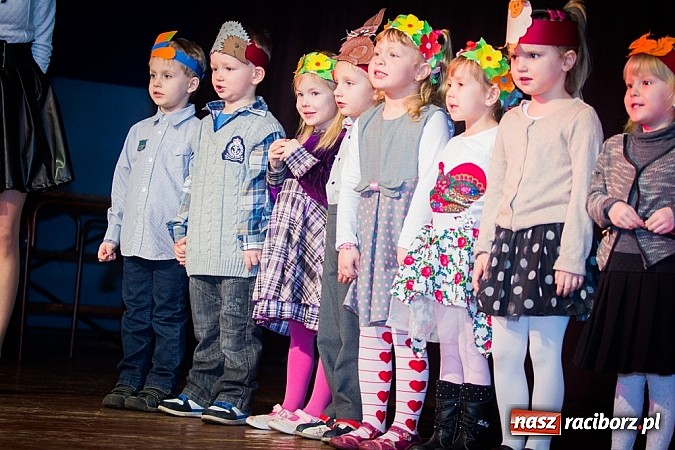 Zdjęcie w galerii na portalu naszraciborz.pl: Kiermasz świąteczny w MOK Krzanowice wiadomości z regionu