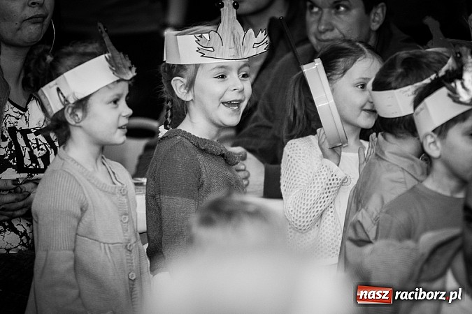 Zdjęcie w galerii na portalu naszraciborz.pl: Kiermasz świąteczny w MOK Krzanowice wiadomości z regionu