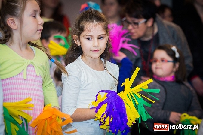Zdjęcie w galerii na portalu naszraciborz.pl: Kiermasz świąteczny w MOK Krzanowice wiadomości z regionu