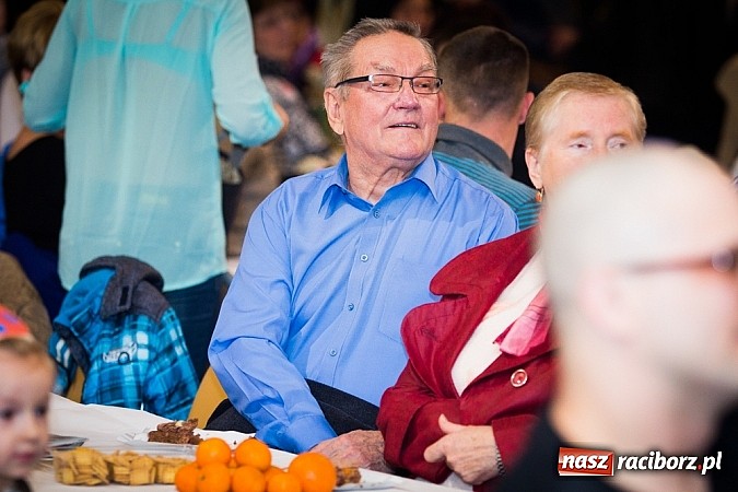 Zdjęcie w galerii na portalu naszraciborz.pl: Kiermasz świąteczny w MOK Krzanowice wiadomości z regionu