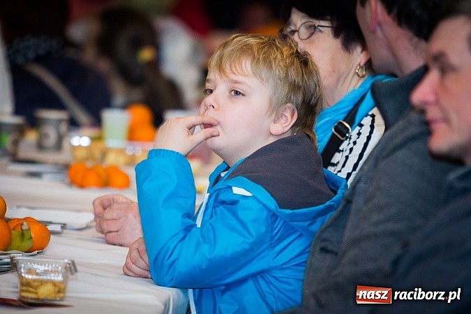 Zdjęcie w galerii na portalu naszraciborz.pl: Kiermasz świąteczny w MOK Krzanowice wiadomości z regionu