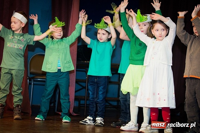 Zdjęcie w galerii na portalu naszraciborz.pl: Kiermasz świąteczny w MOK Krzanowice wiadomości z regionu