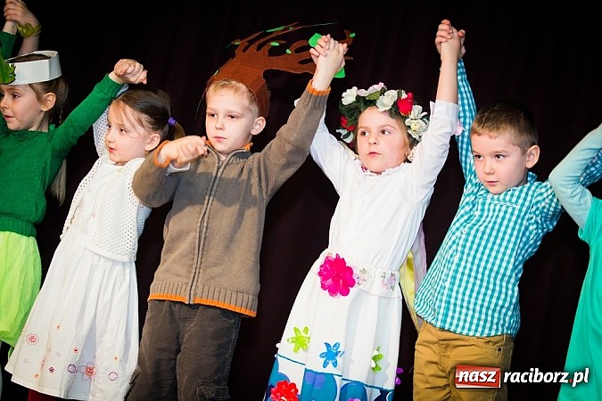 Zdjęcie w galerii na portalu naszraciborz.pl: Kiermasz świąteczny w MOK Krzanowice wiadomości z regionu