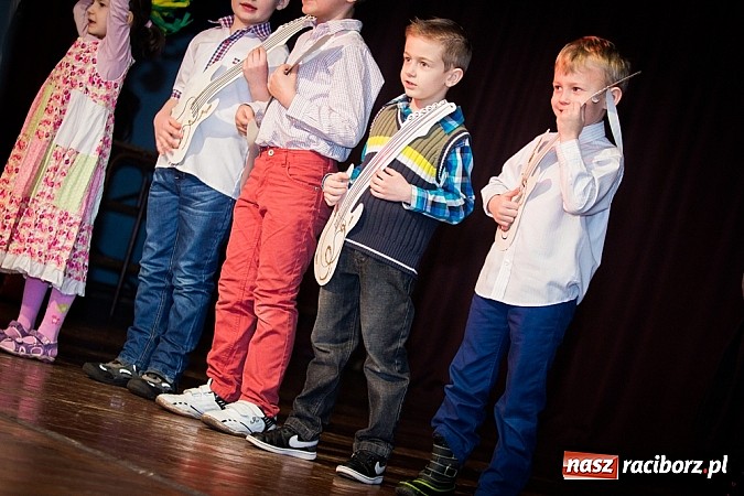 Zdjęcie w galerii na portalu naszraciborz.pl: Kiermasz świąteczny w MOK Krzanowice wiadomości z regionu