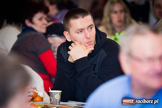 Zdjęcie w galerii na portalu naszraciborz.pl: Kiermasz świąteczny w MOK Krzanowice wiadomości z regionu