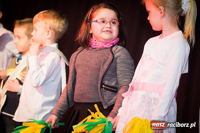 Zdjęcie w galerii na portalu naszraciborz.pl: Kiermasz świąteczny w MOK Krzanowice wiadomości z regionu