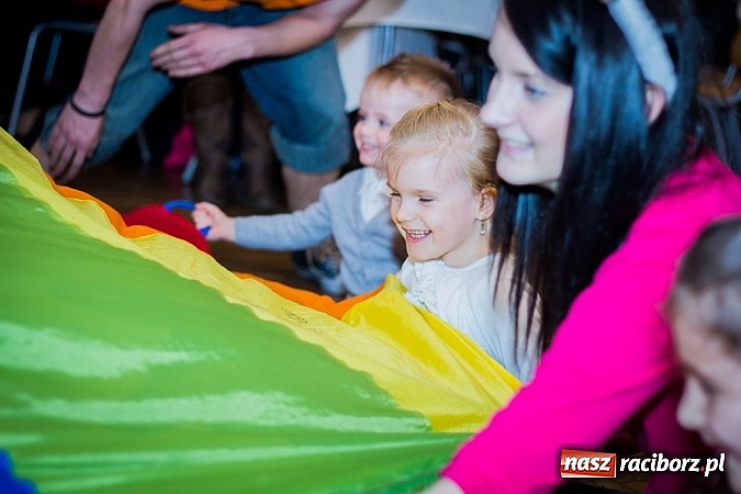 Zdjęcie w galerii na portalu naszraciborz.pl: Kiermasz świąteczny w MOK Krzanowice wiadomości z regionu