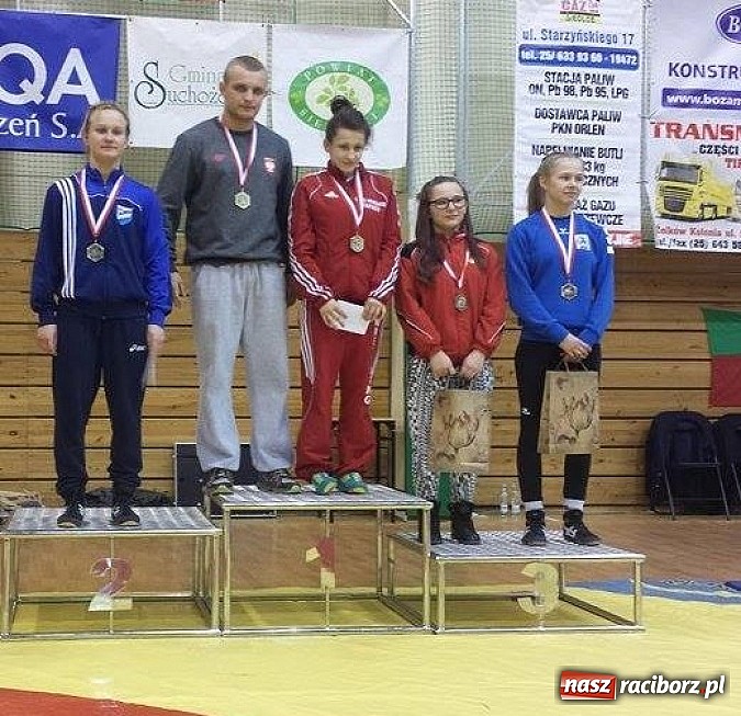Zdjęcie w galerii na portalu naszraciborz.pl: Sukcesy zapaśniczek MKZ Unia Racibórz wiadomości z regionu