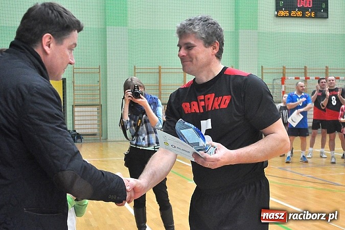 Zdjęcie w galerii na portalu naszraciborz.pl: Turniej zakładów pracy za nami. W finale Rafako lepsze od SGL wiadomości z regionu
