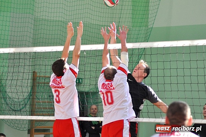 Zdjęcie w galerii na portalu naszraciborz.pl: Turniej zakładów pracy za nami. W finale Rafako lepsze od SGL wiadomości z regionu