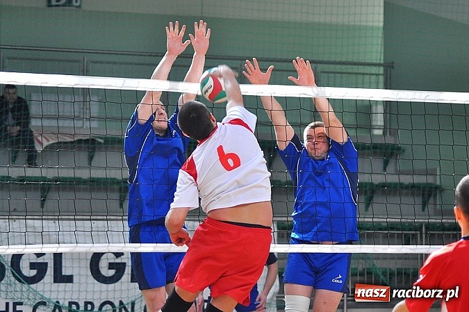 Zdjęcie w galerii na portalu naszraciborz.pl: Turniej zakładów pracy za nami. W finale Rafako lepsze od SGL wiadomości z regionu