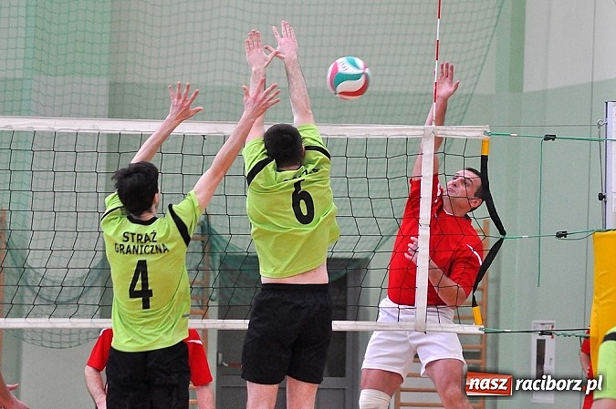 Zdjęcie w galerii na portalu naszraciborz.pl: Turniej zakładów pracy za nami. W finale Rafako lepsze od SGL wiadomości z regionu