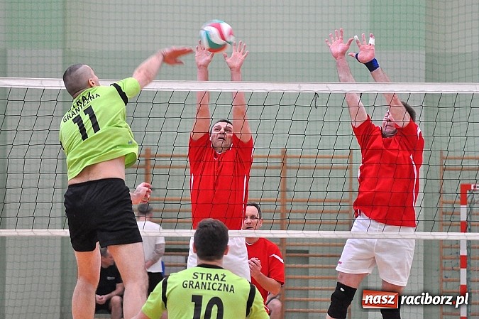 Zdjęcie w galerii na portalu naszraciborz.pl: Turniej zakładów pracy za nami. W finale Rafako lepsze od SGL wiadomości z regionu