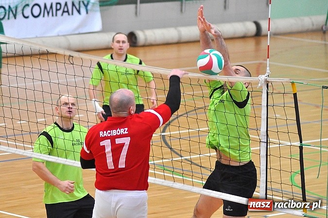 Zdjęcie w galerii na portalu naszraciborz.pl: Turniej zakładów pracy za nami. W finale Rafako lepsze od SGL wiadomości z regionu