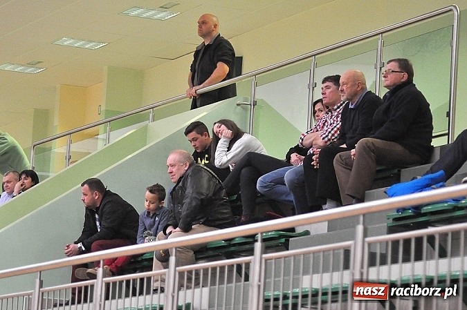 Zdjęcie w galerii na portalu naszraciborz.pl: Koszykówka: Minimalna przegrana Ofensywy wiadomości z regionu