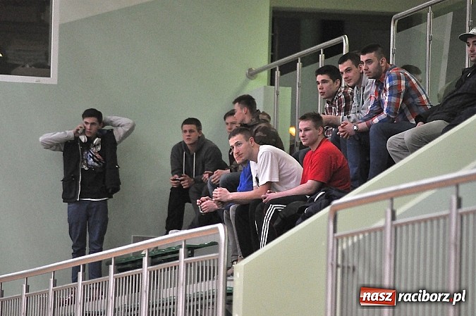 Zdjęcie w galerii na portalu naszraciborz.pl: Koszykówka: Minimalna przegrana Ofensywy wiadomości z regionu