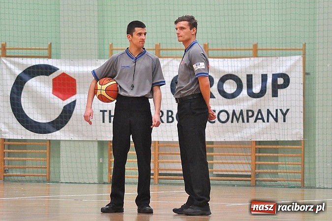 Zdjęcie w galerii na portalu naszraciborz.pl: Koszykówka: Minimalna przegrana Ofensywy wiadomości z regionu