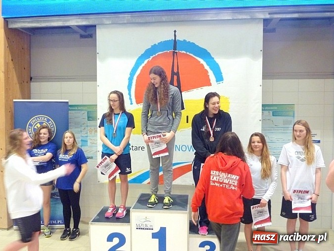 Zdjęcie w galerii na portalu naszraciborz.pl: Pływanie: sześć medali Oli Tomali wiadomości z regionu