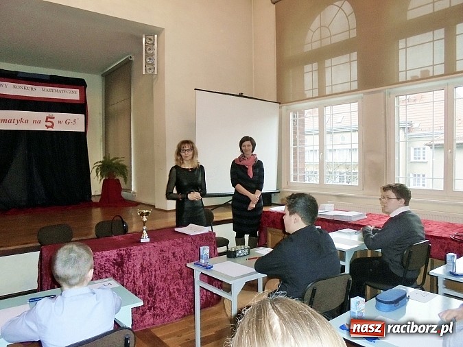 Zdjęcie w galerii na portalu naszraciborz.pl: Matematyka na 5 w Gimnazjum nr 5. SP 13 najlepsza! wiadomości z regionu