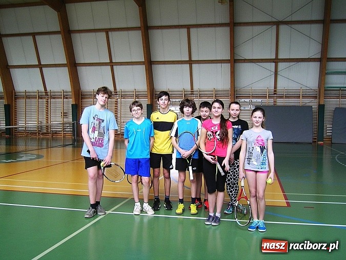 Zdjęcie w galerii na portalu naszraciborz.pl: Rozgrywki tenisa z okazji Dnia Kobiet  wiadomości z regionu
