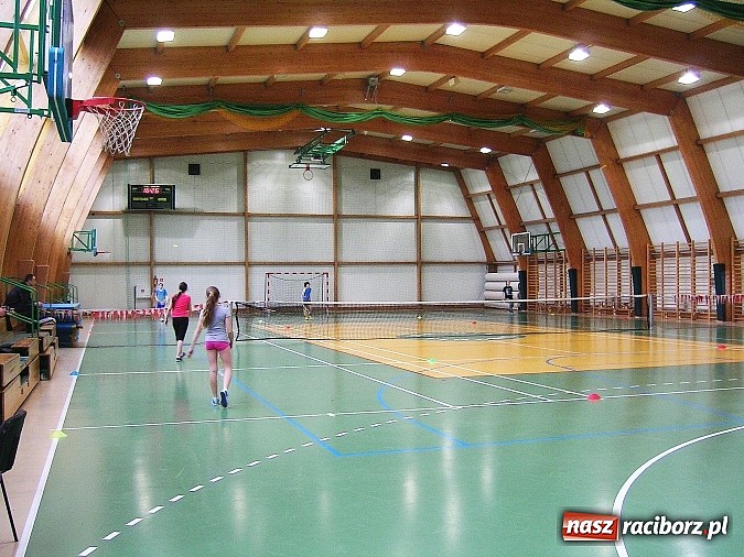 Zdjęcie w galerii na portalu naszraciborz.pl: Rozgrywki tenisa z okazji Dnia Kobiet  wiadomości z regionu