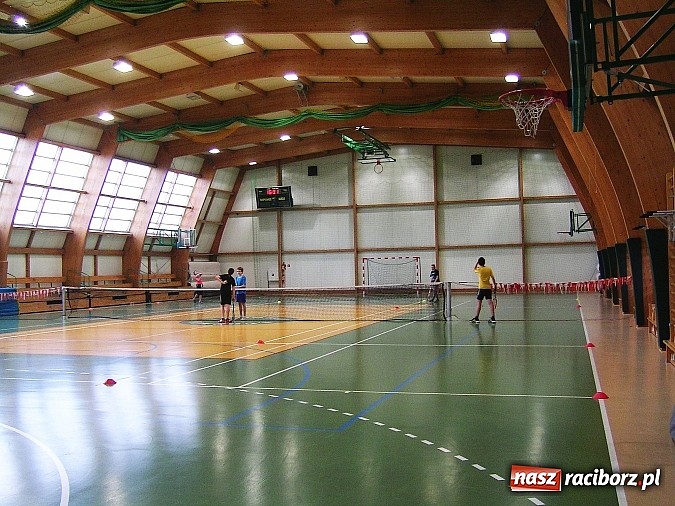 Zdjęcie w galerii na portalu naszraciborz.pl: Rozgrywki tenisa z okazji Dnia Kobiet  wiadomości z regionu