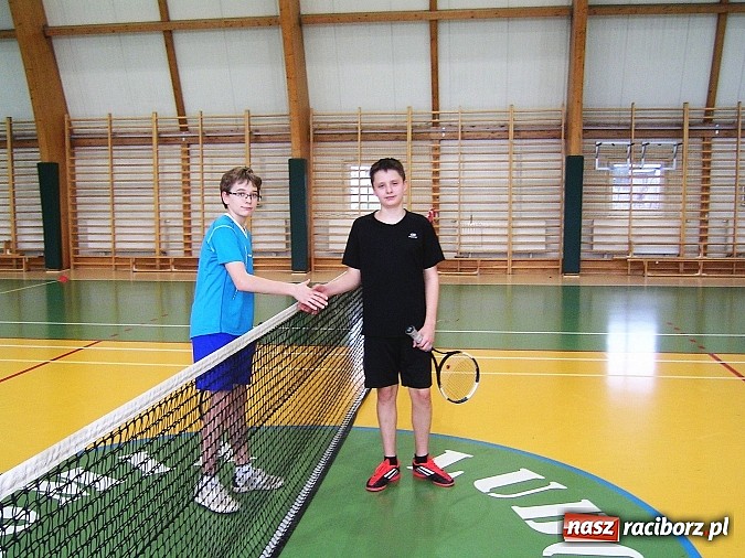 Zdjęcie w galerii na portalu naszraciborz.pl: Rozgrywki tenisa z okazji Dnia Kobiet  wiadomości z regionu