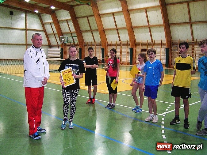 Zdjęcie w galerii na portalu naszraciborz.pl: Rozgrywki tenisa z okazji Dnia Kobiet  wiadomości z regionu